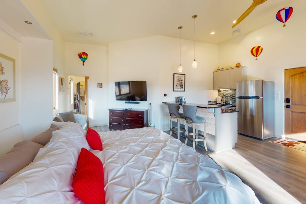 Mountain-view casita with hot tub, pickeball court, walking labyrinth & orchard