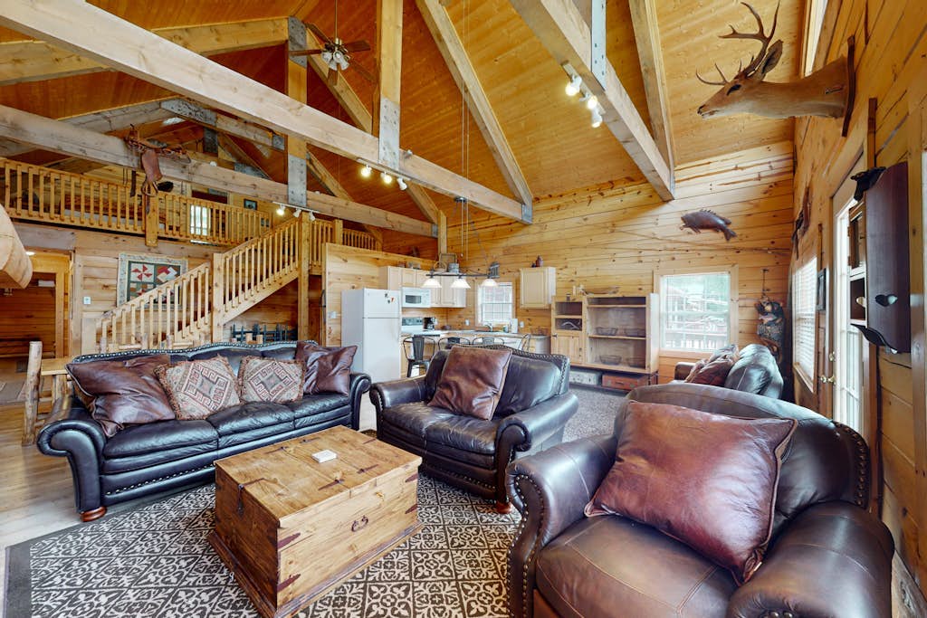 Hideaway on High | Mtn-view cabin in Red River with firepit, grill, & fireplace