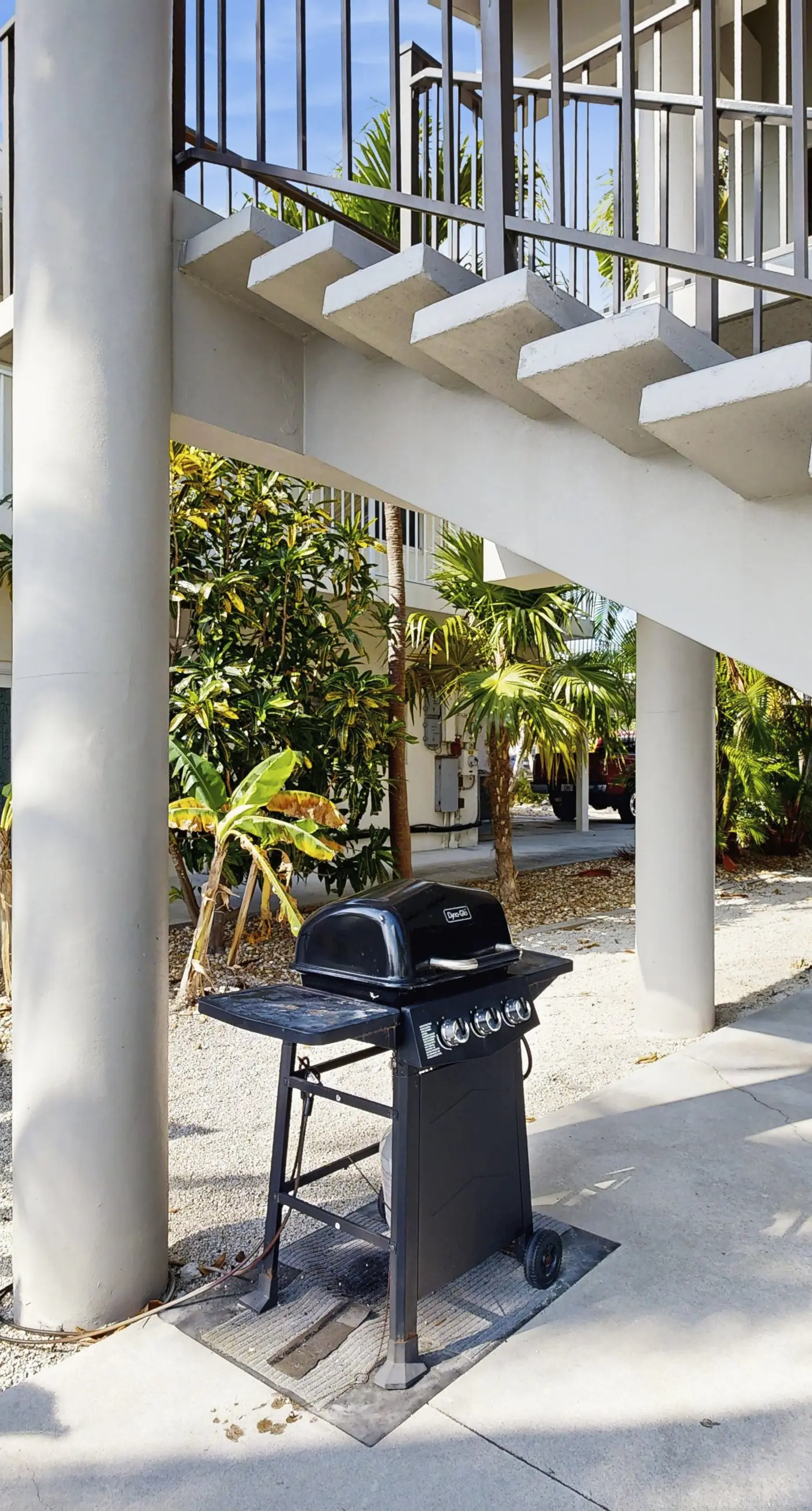 Gray Pelican House
