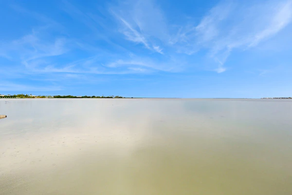 Dog-friendly home with waterfront views, a pool & Wifi