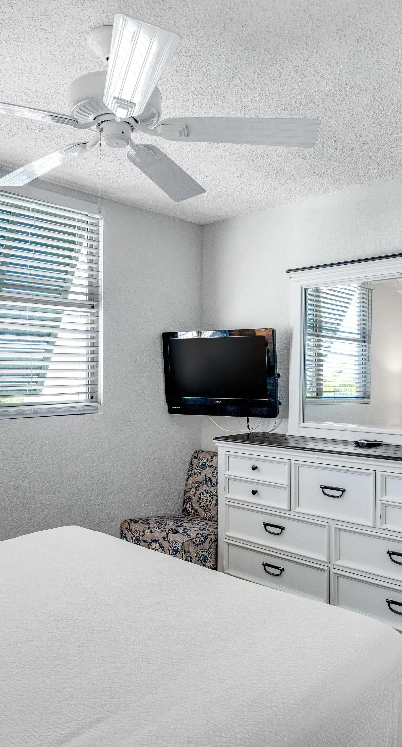 Sunrise Suites - Tierra Bomba Suite 403