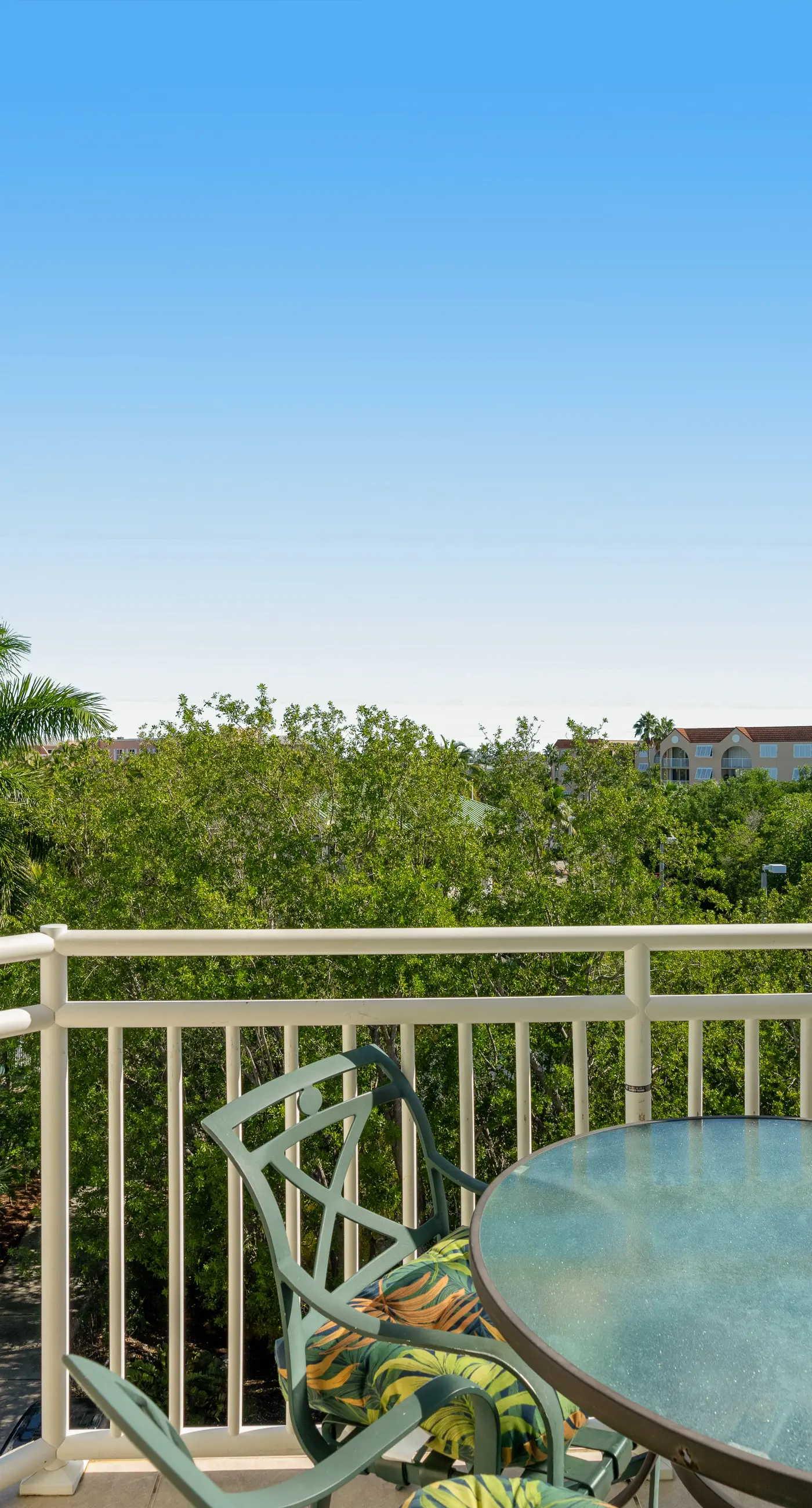 Sunrise Suites - Tierra Bomba Suite 403