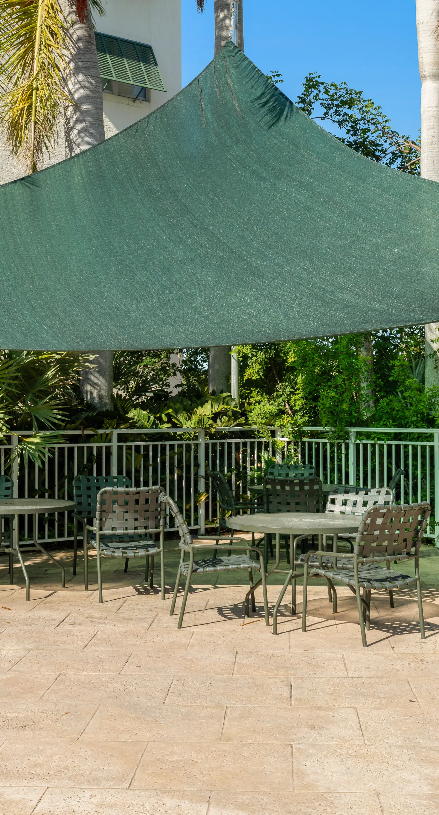 Sunrise Suites - Tierra Bomba Suite 403