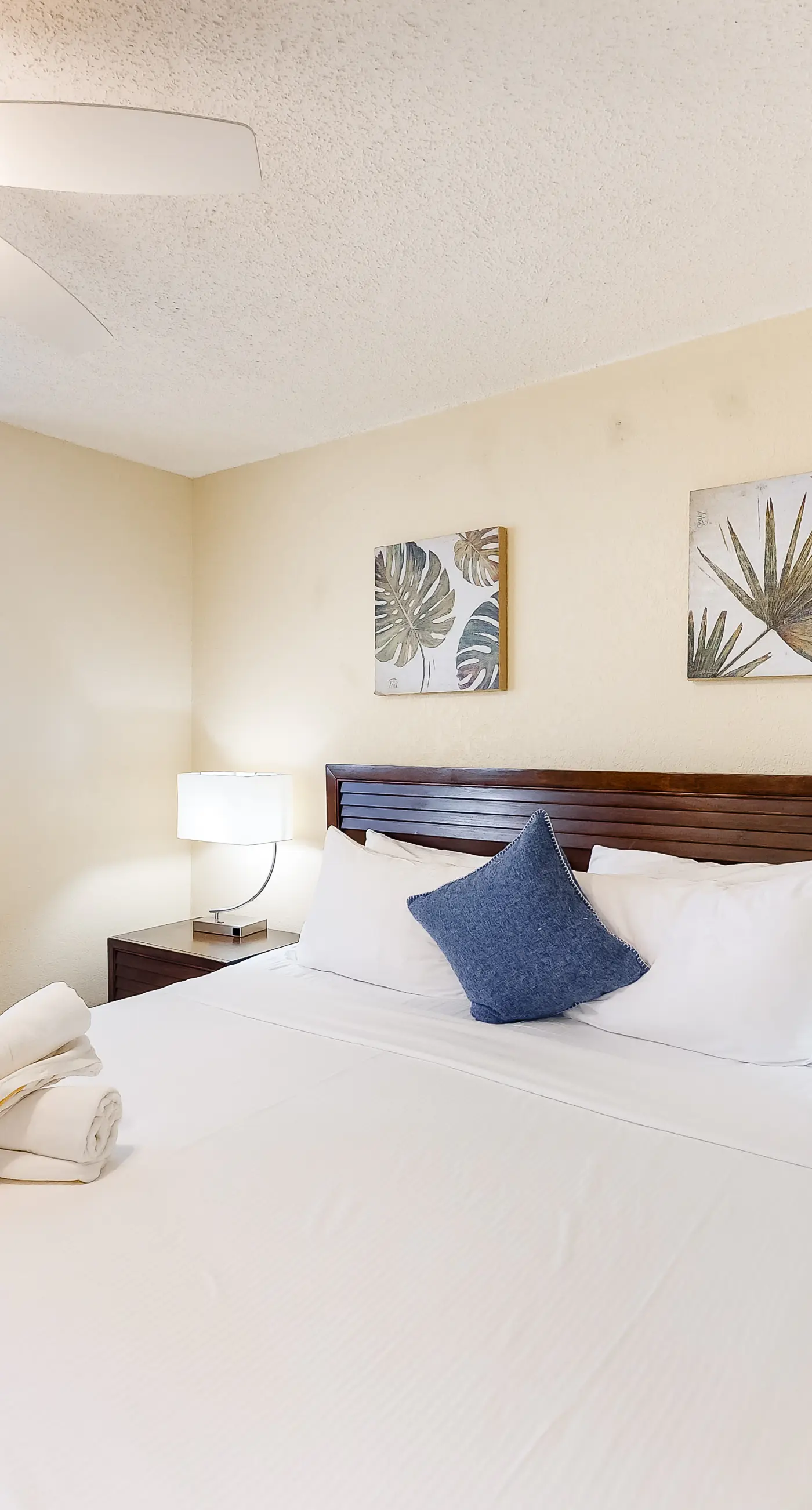 Sunrise Suites - Panama Suite 310