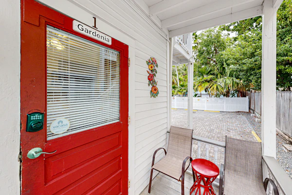 Three Condos w/ Entertainment, Private Parking & Beach Nearby - Great for Groups