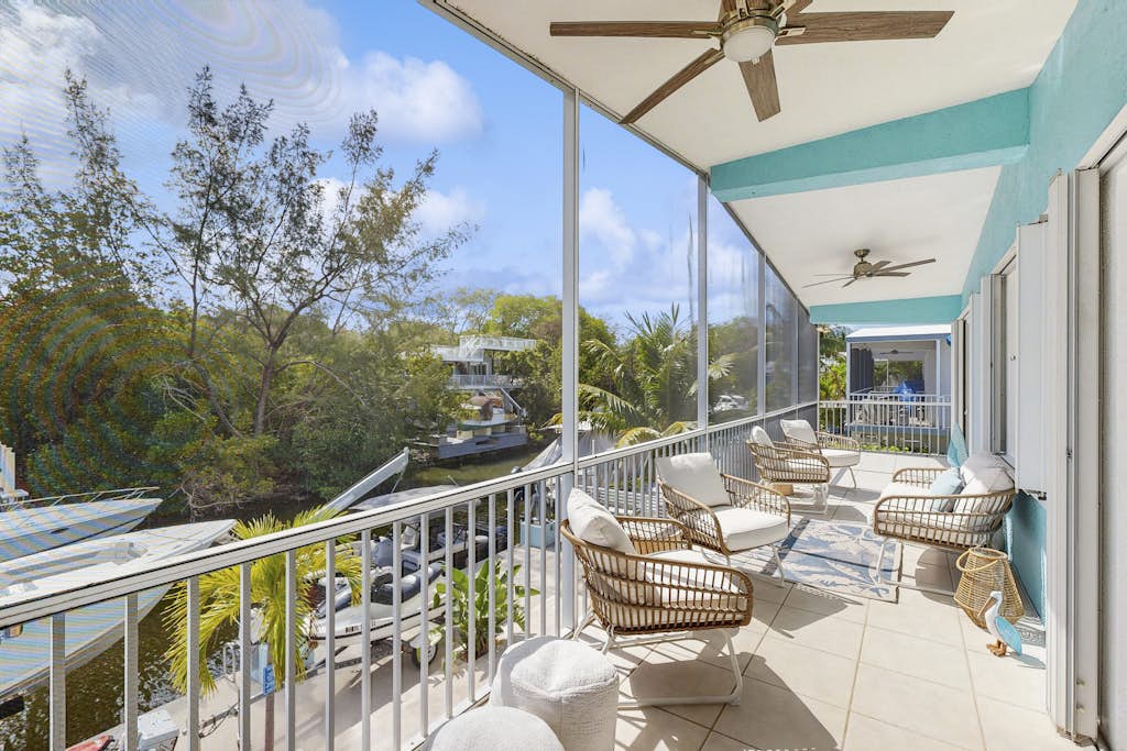 Waterfront getaway w/ stunning view, dockage, private pool, ping-pong, gas grill