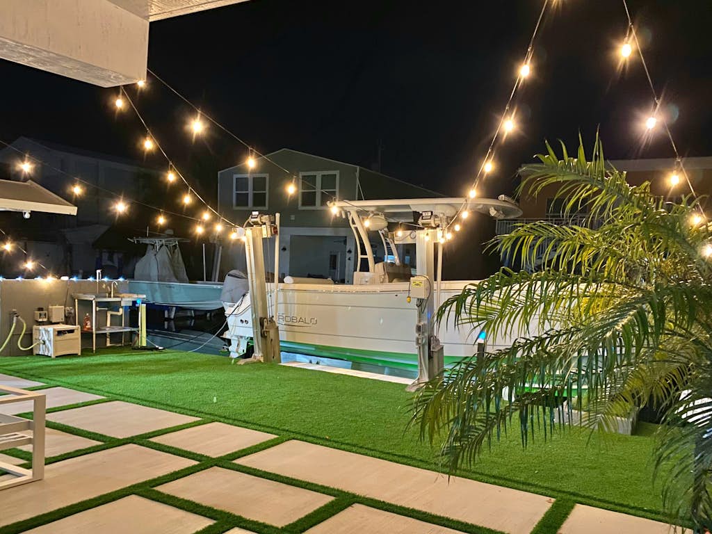 Waterfront home w/ easy open-water access, bikes, ping pong & paddle boards