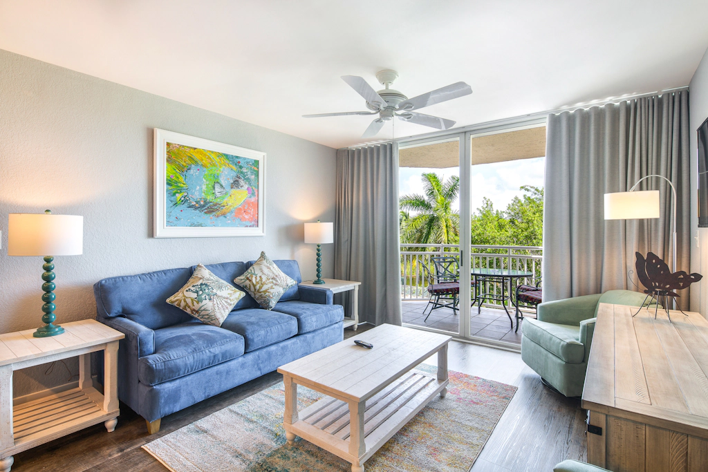 Sunrise Suites - Saint Barts Suite 303