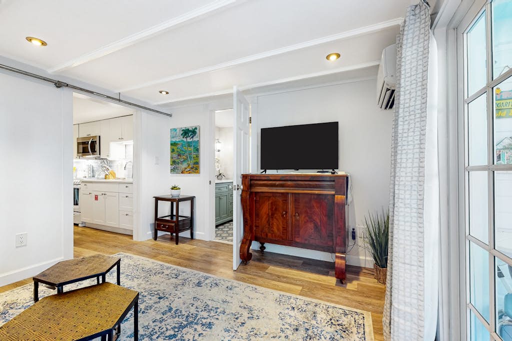 Charming, updated home near Duval St. with enclosed patio & walkable location