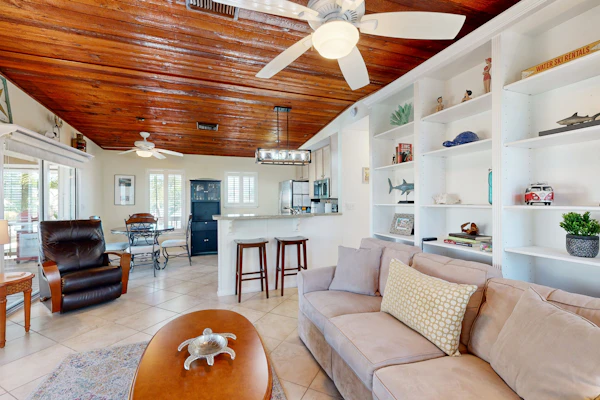 Waterfront escape with dock, furnished deck & patio, grill & central AC