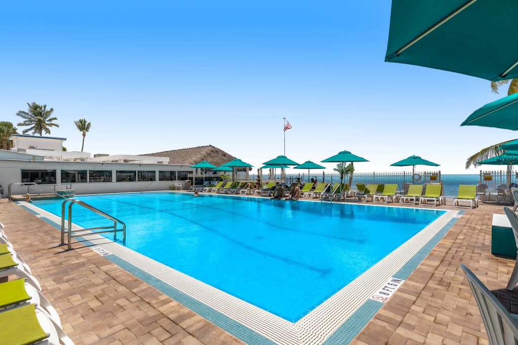 Resort-style house on the ocean with Cabana Club membership, dock, & kayaks