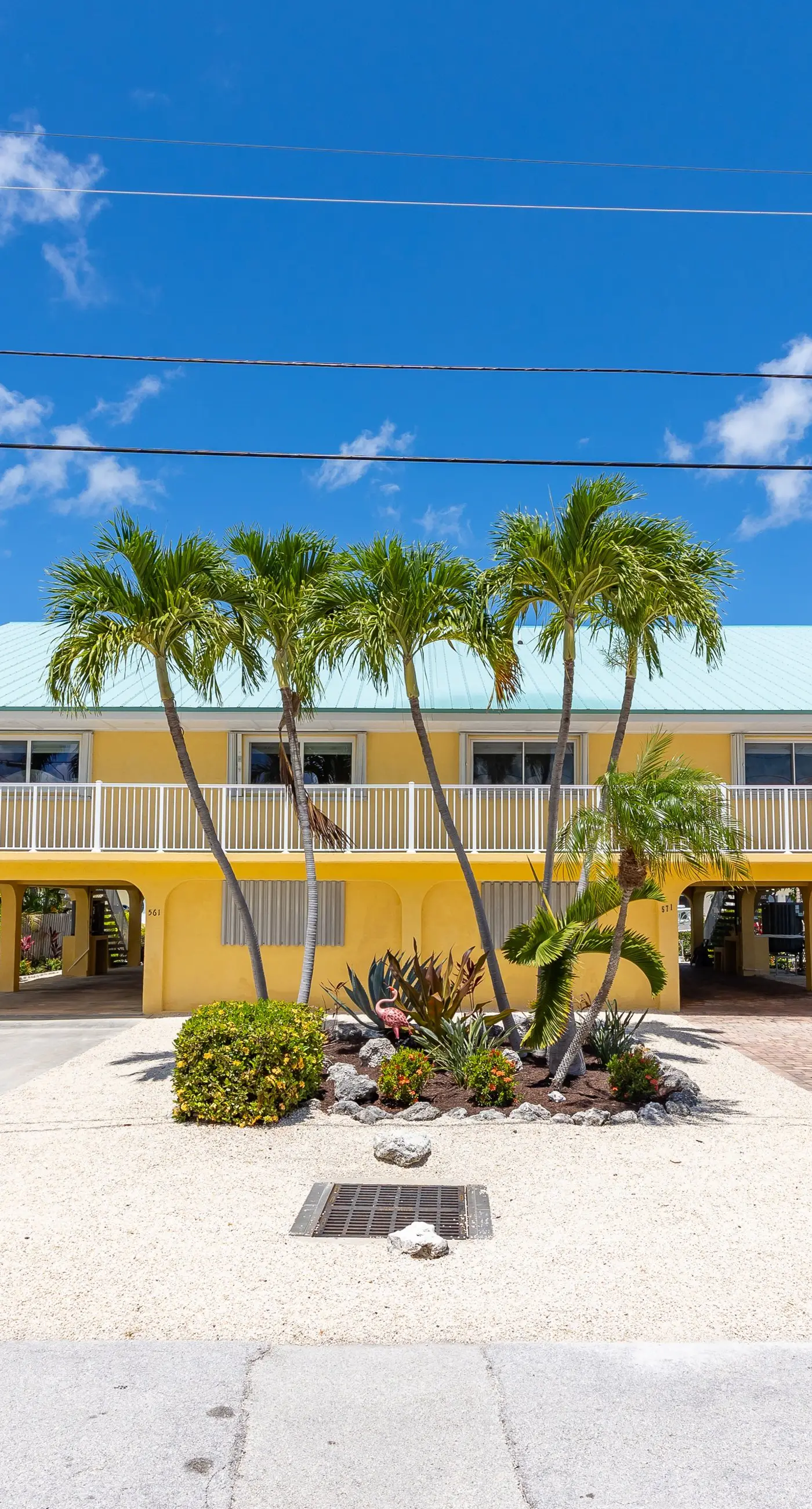 Sea Pointe & Canal-side Charisma