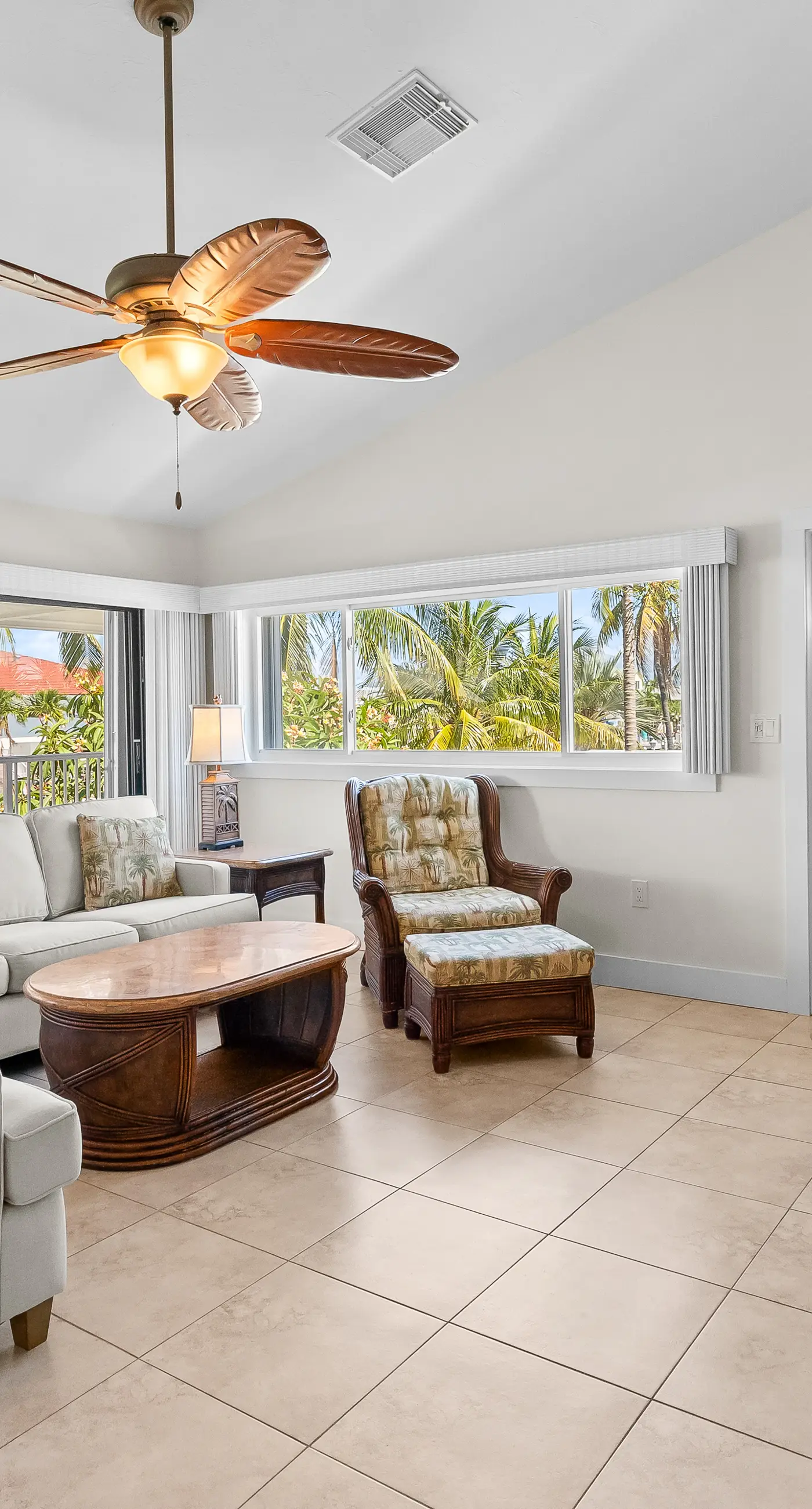 Sea Pointe & Canal-side Charisma