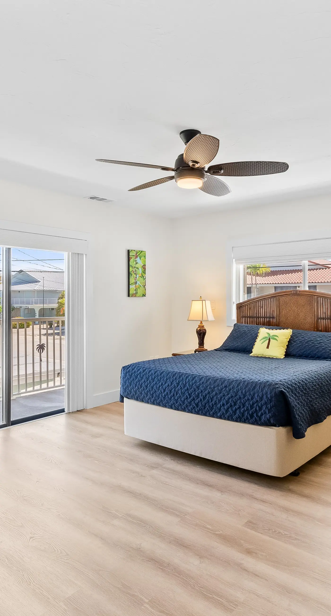 Sea Pointe & Canal-side Charisma