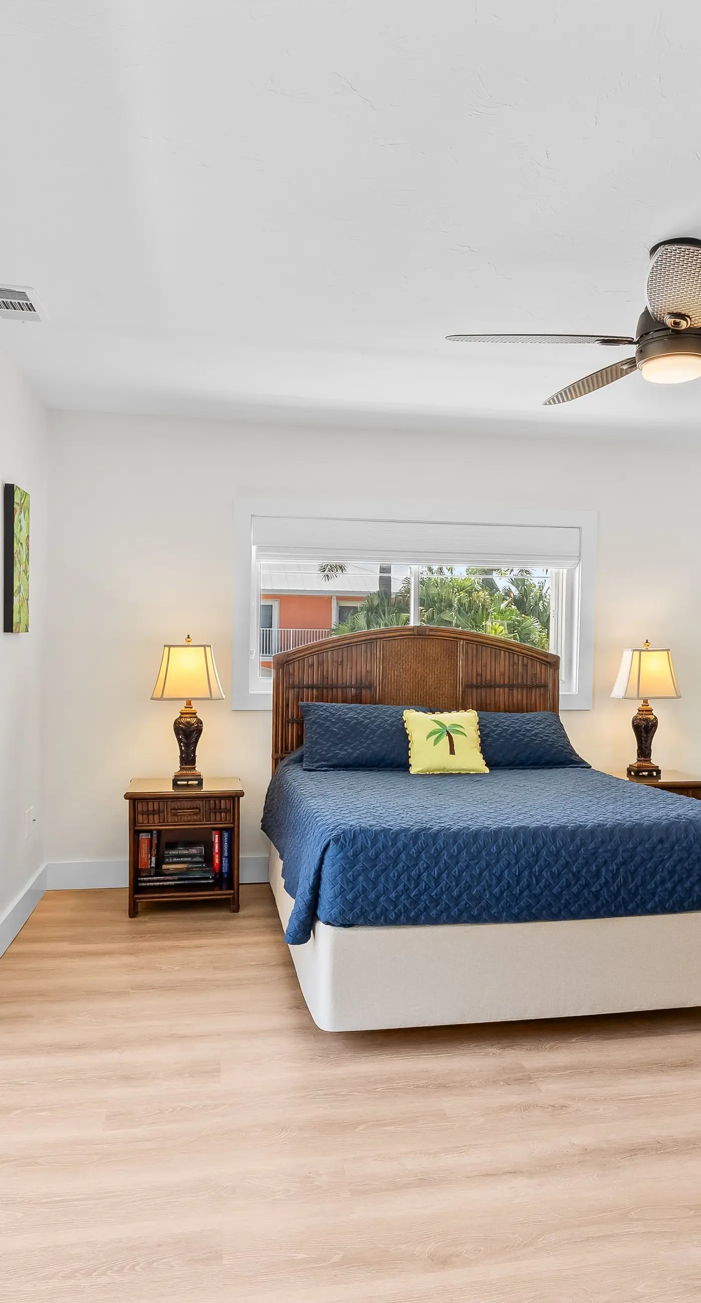 Sea Pointe & Canal-side Charisma