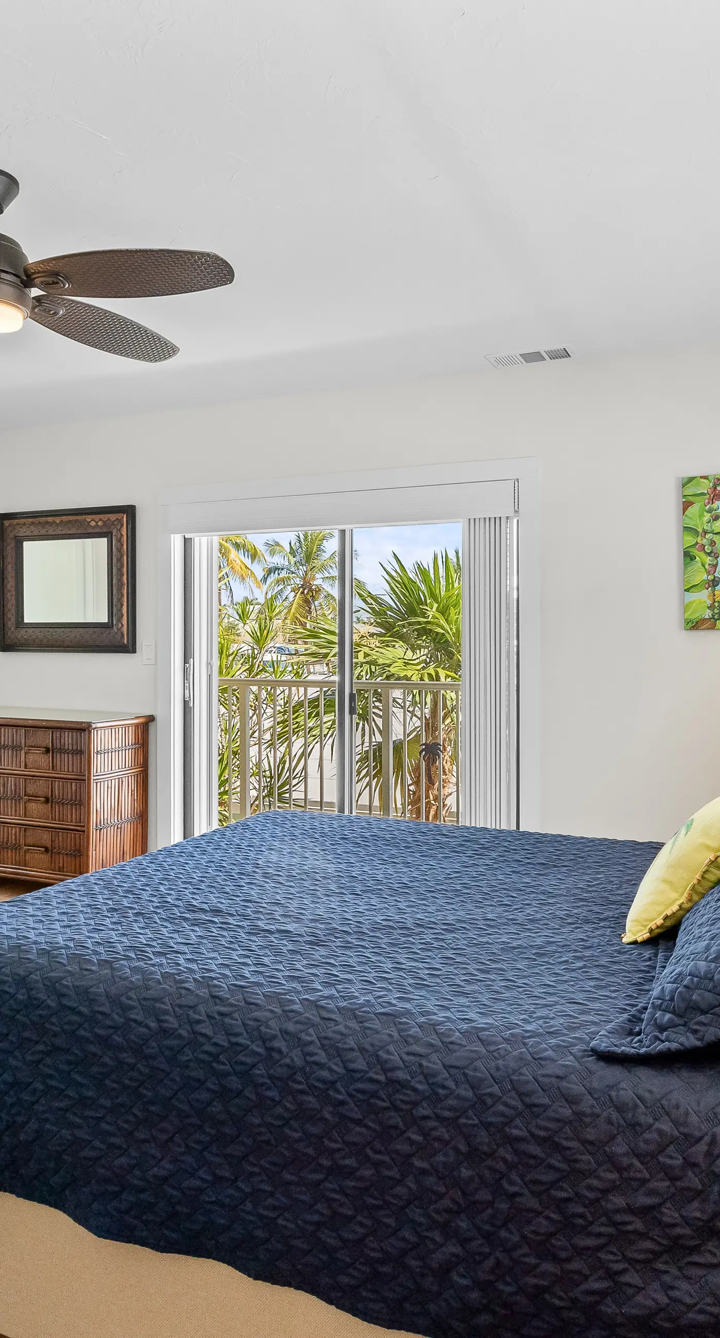 Sea Pointe & Canal-side Charisma