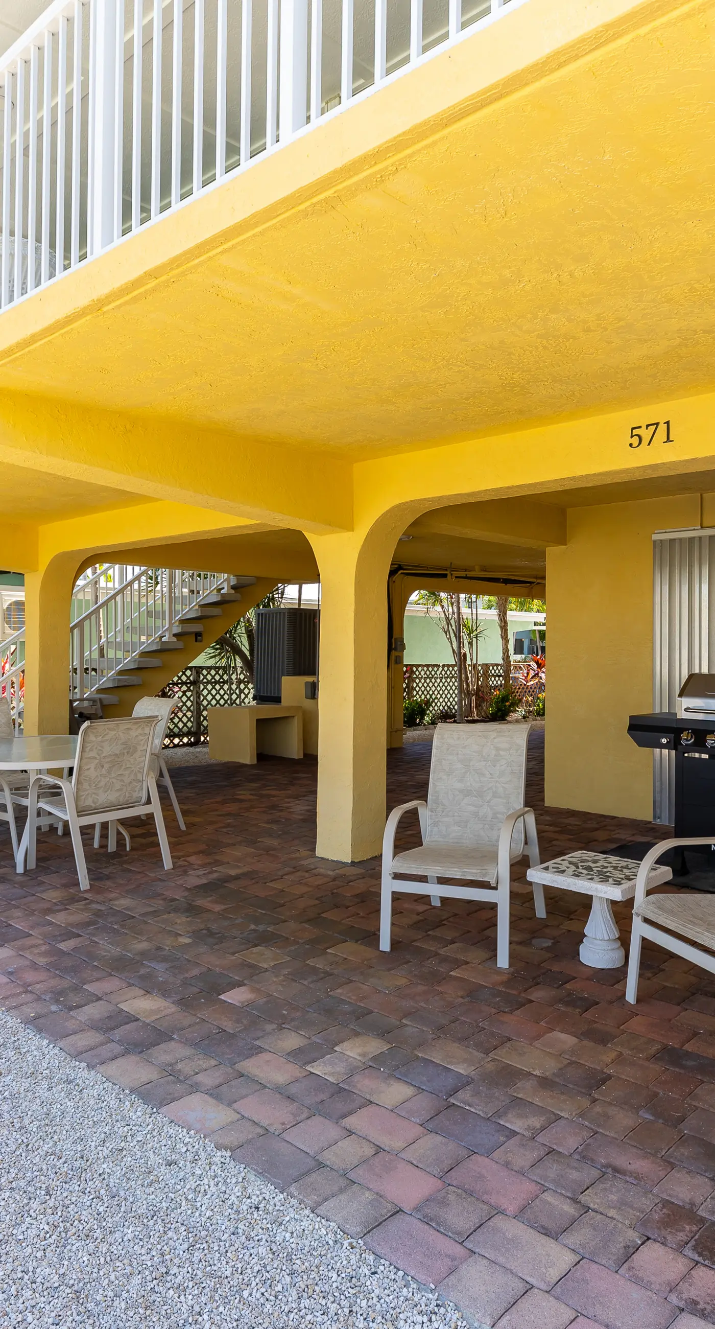 Sea Pointe & Canal-side Charisma