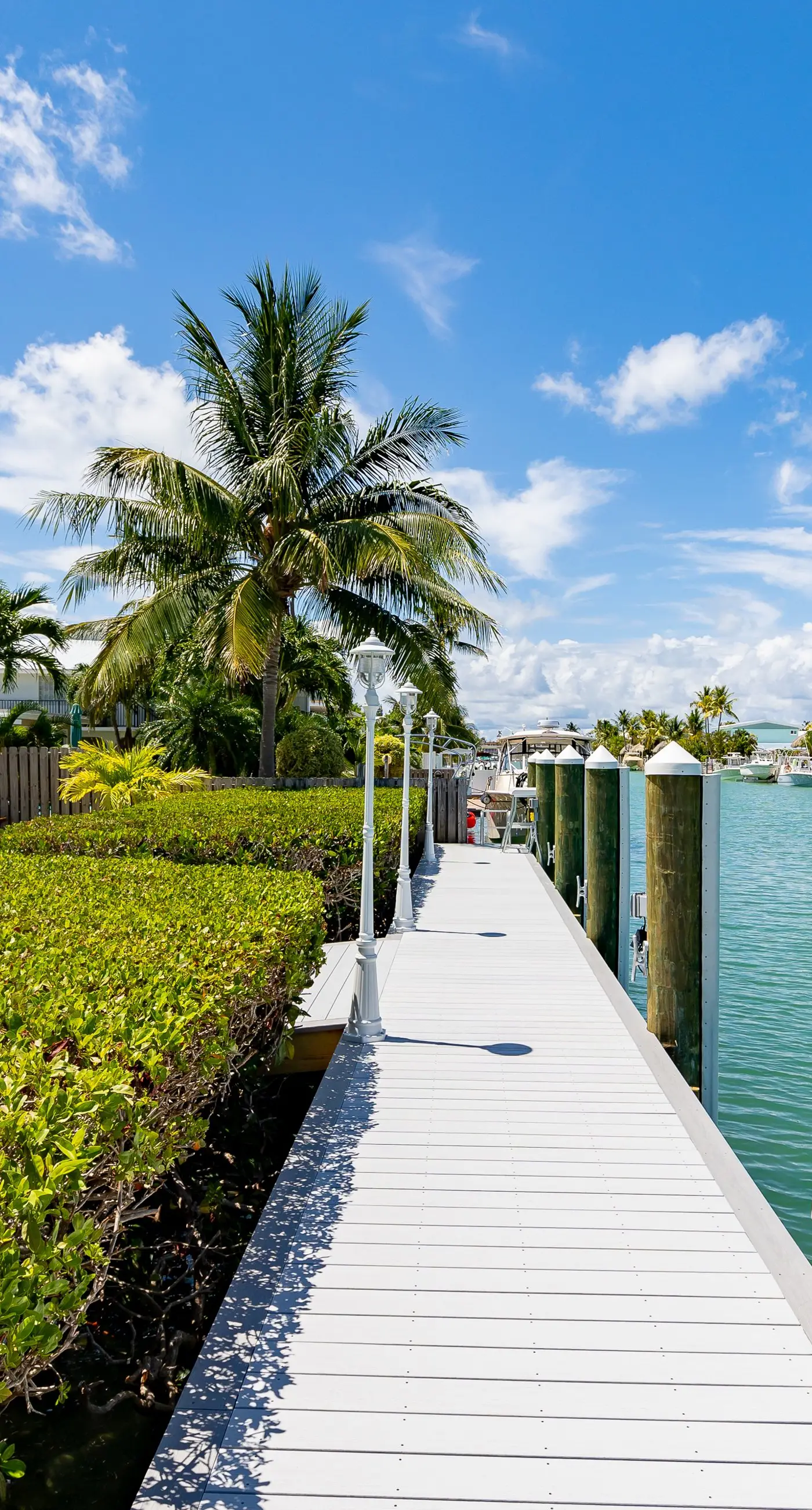 Sea Pointe & Canal-side Charisma