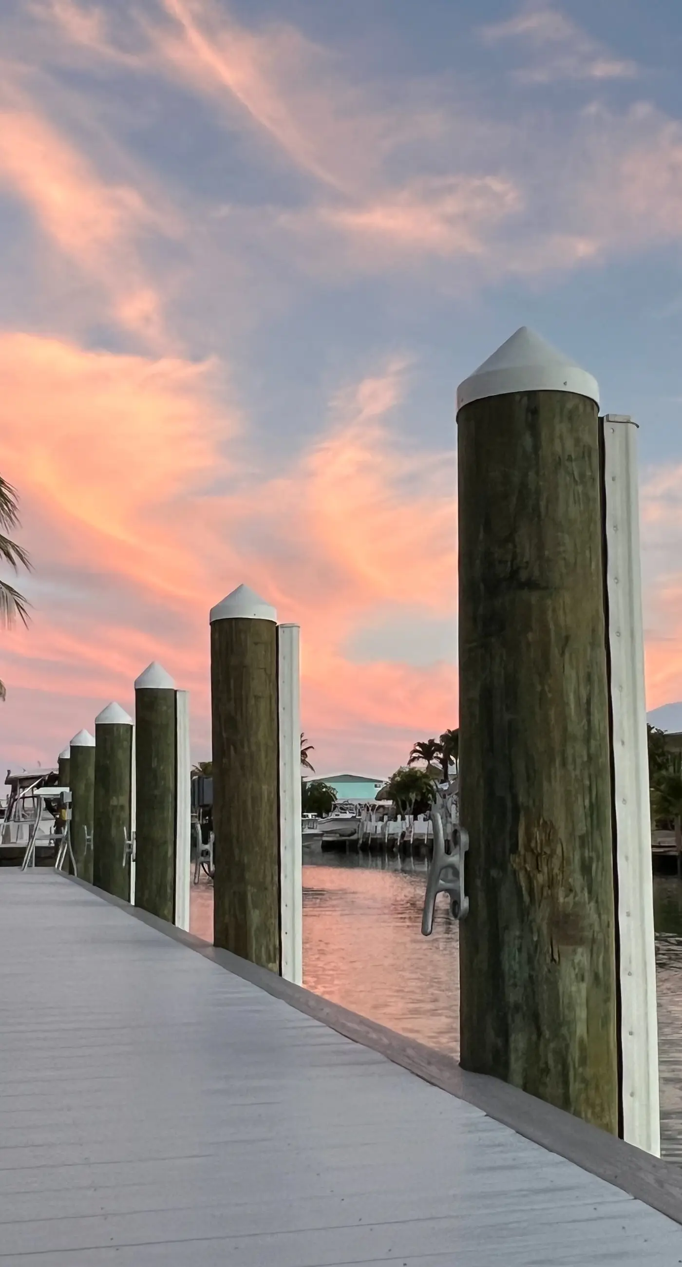 Sea Pointe & Canal-side Charisma
