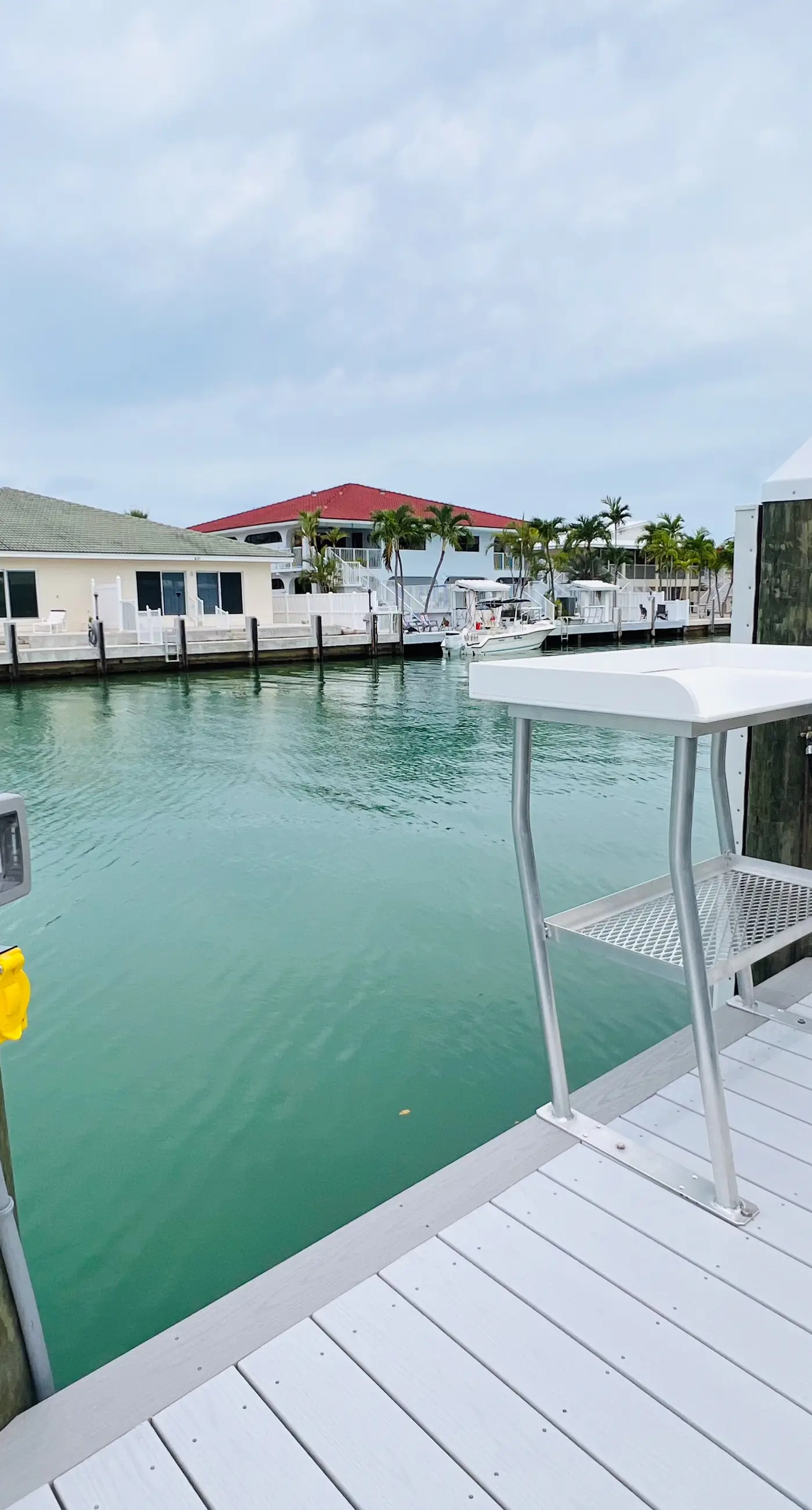 Sea Pointe & Canal-side Charisma