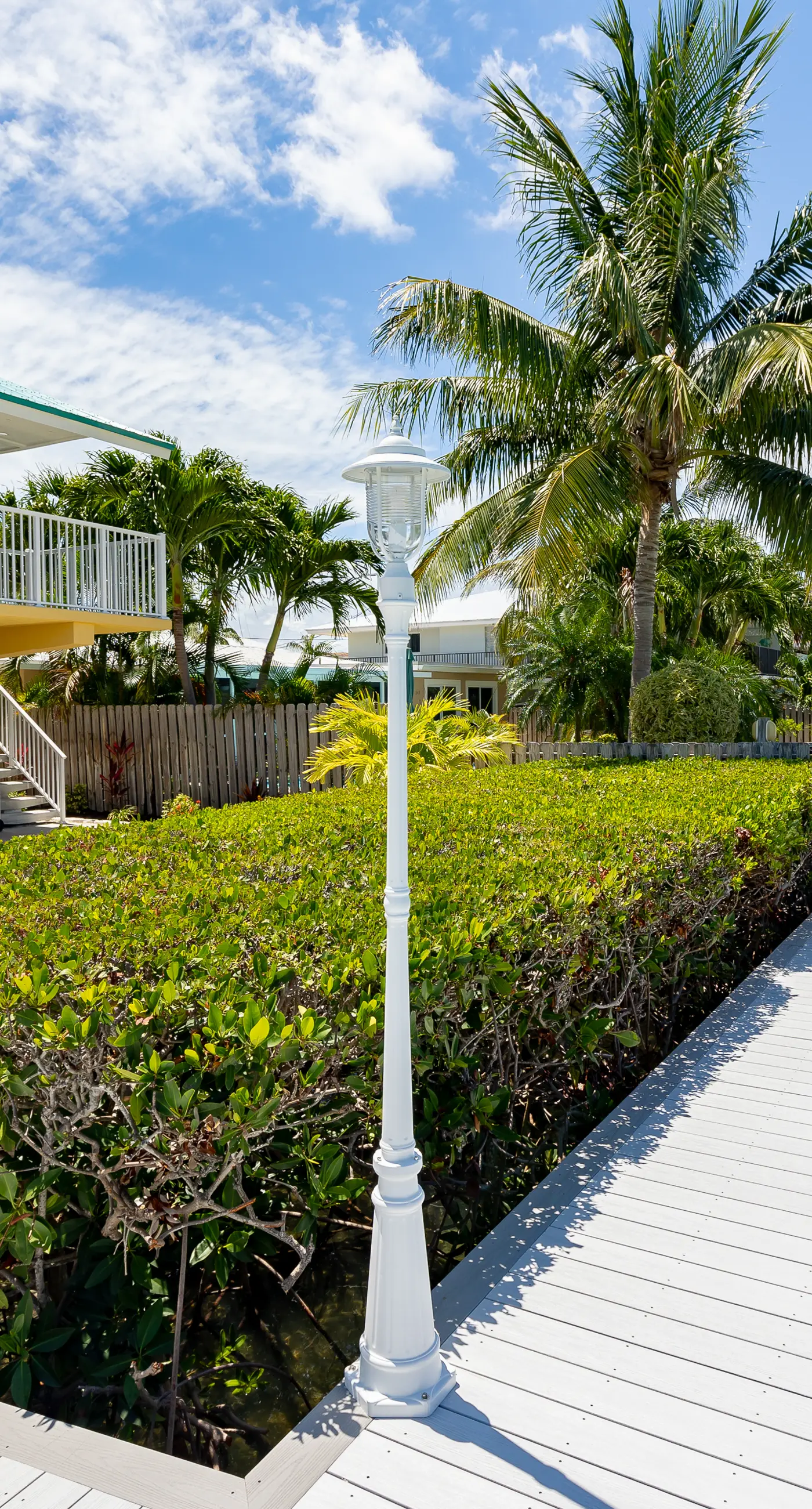 Sea Pointe & Canal-side Charisma