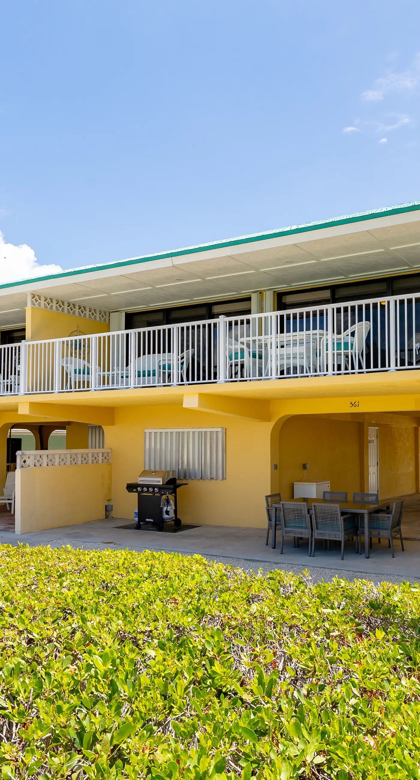 Sea Pointe & Canal-side Charisma