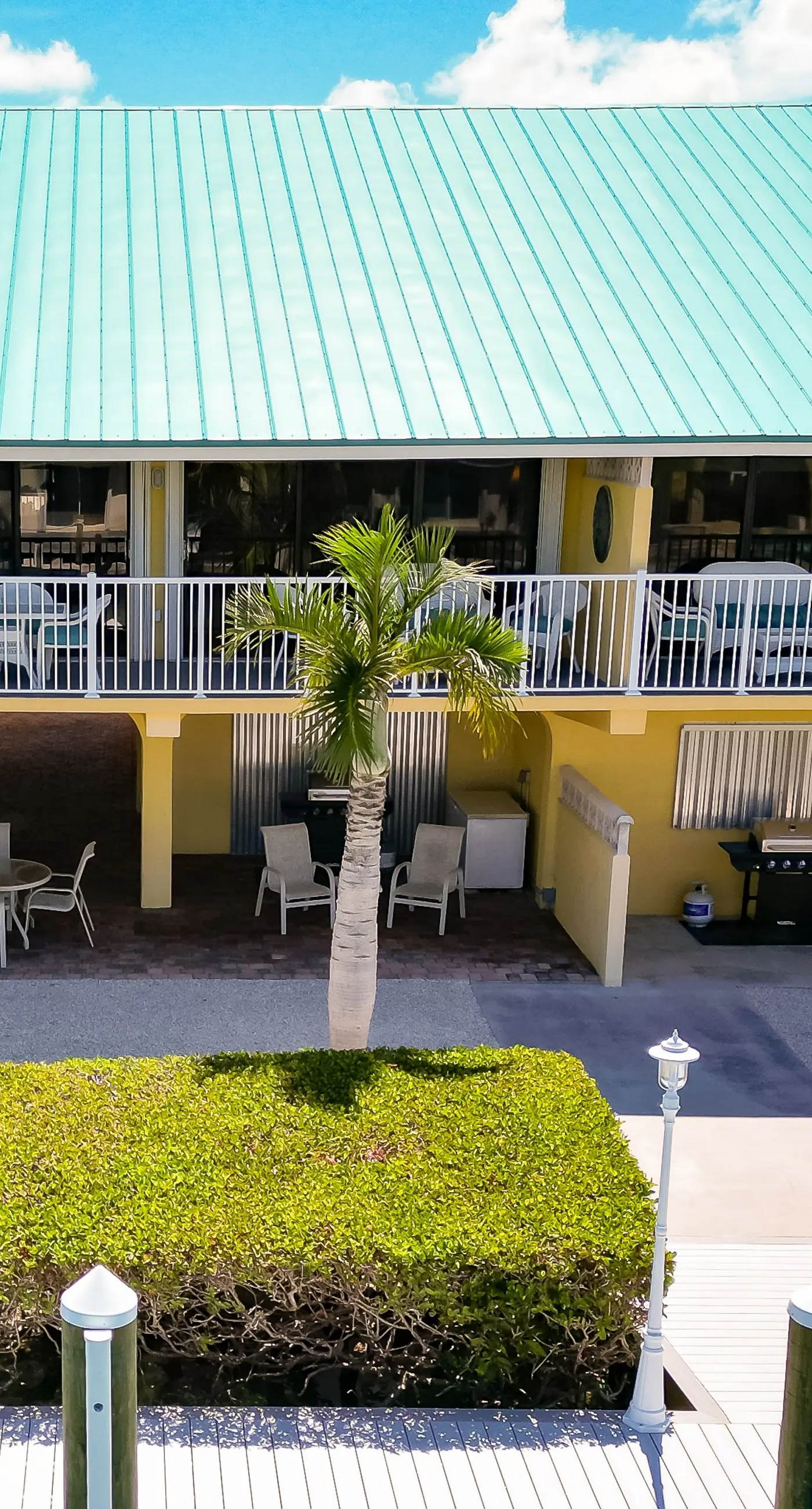 Sea Pointe & Canal-side Charisma