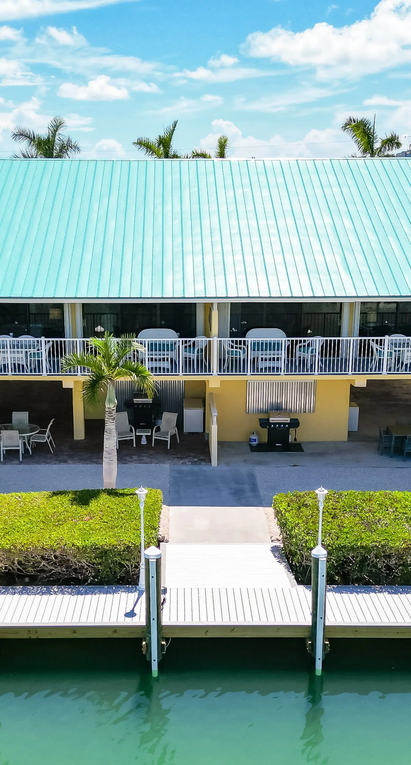 Sea Pointe & Canal-side Charisma
