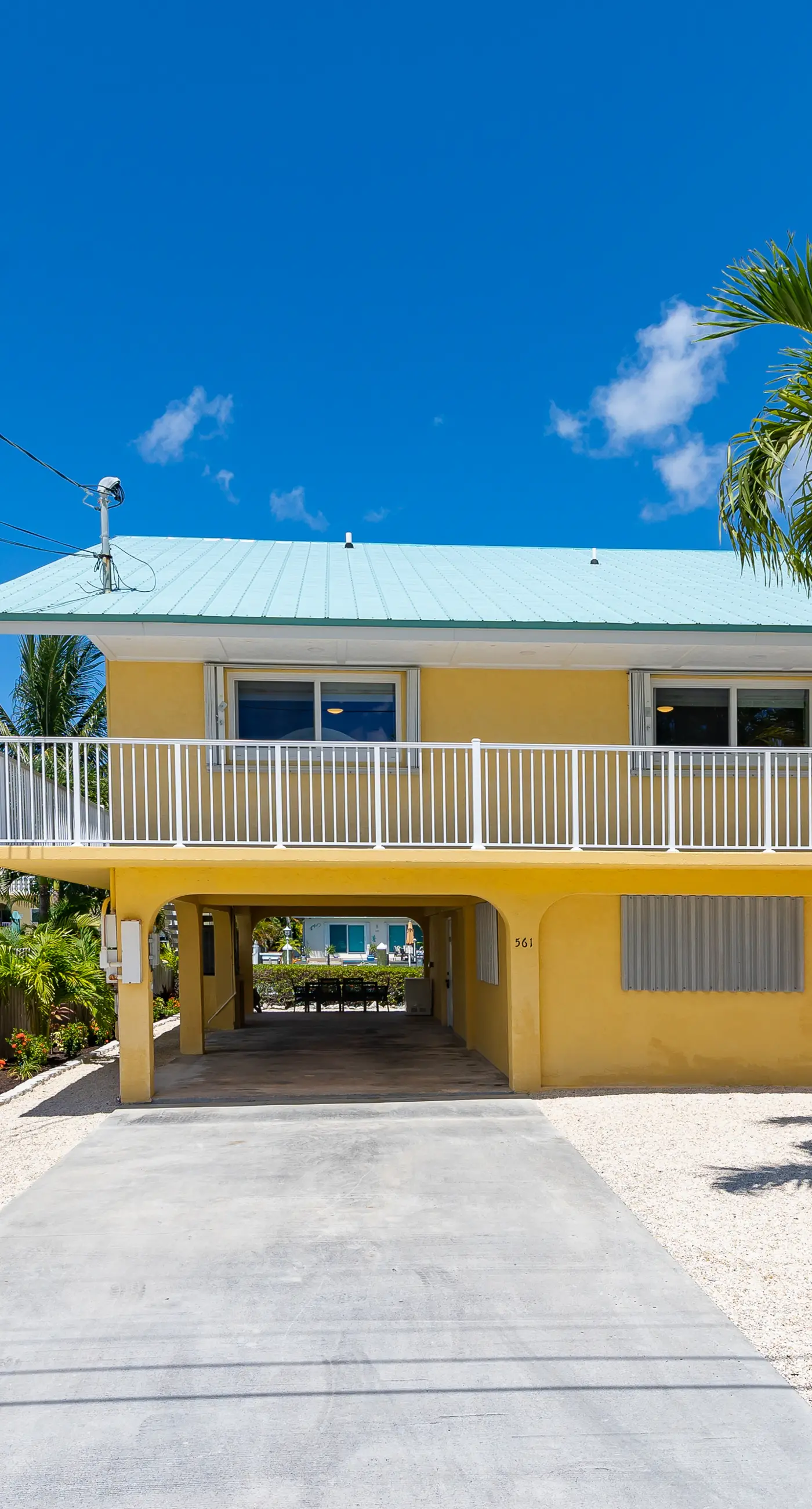Sea Pointe & Canal-side Charisma