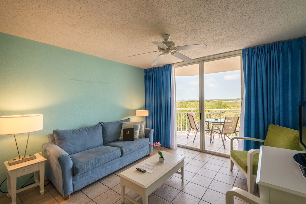 Sunrise Suites - Bonaire Suite 210