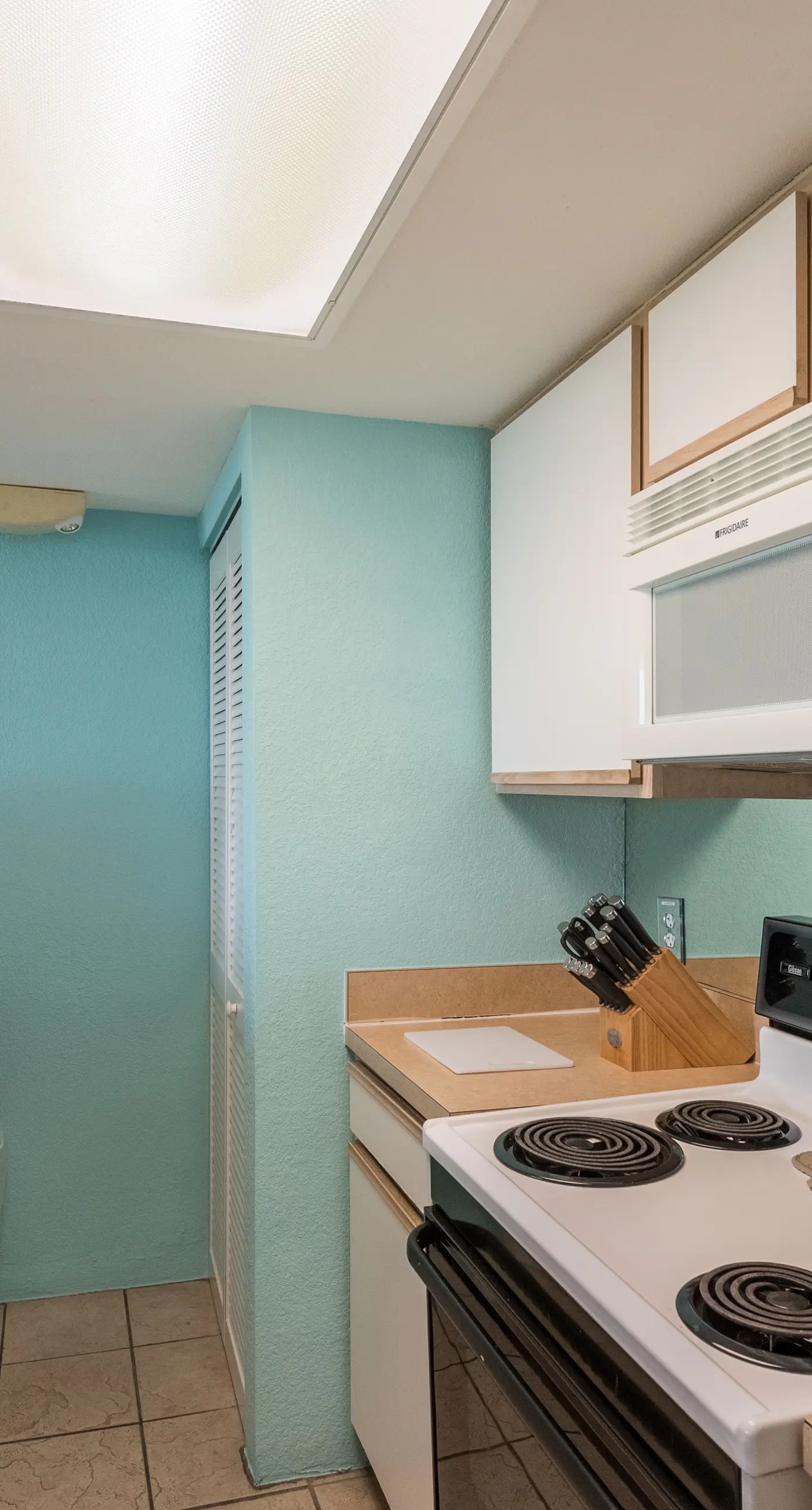 Sunrise Suites - Bonaire Suite 210