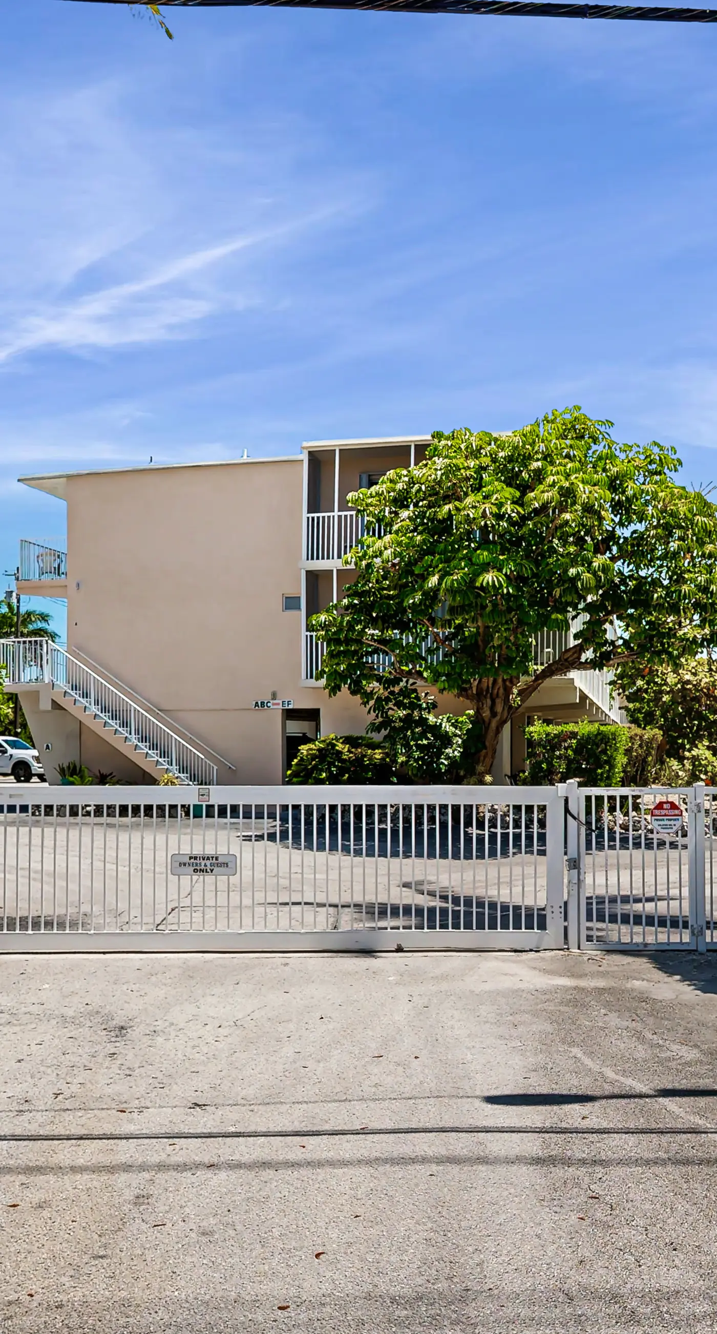 Long Key Fishing Club F3