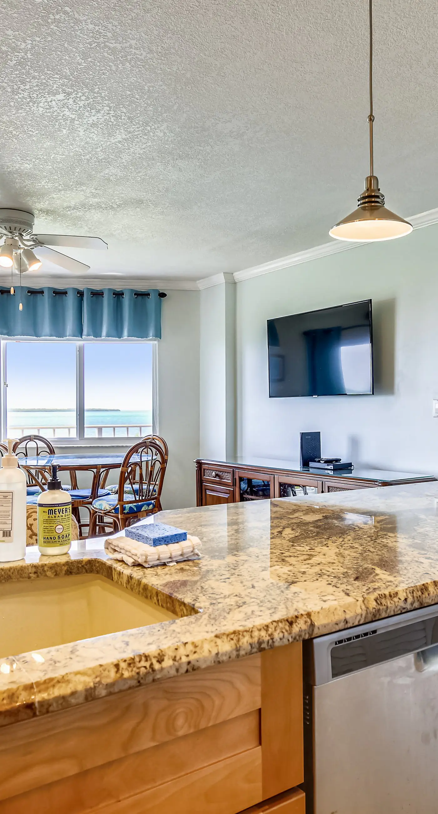Oceanside Retreat - Ocean Pointe #4311