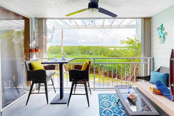 Wonderful Condo in Key West w/Free WiFi, Lanai, A/C, Shared Hot Tub & Pool