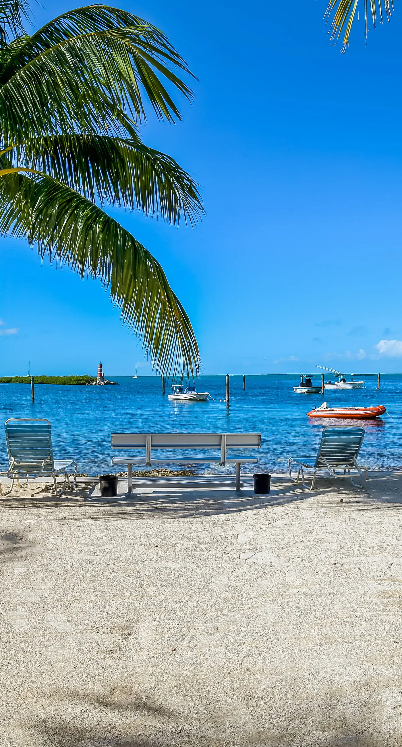 Executive Bay Club Condo M-1