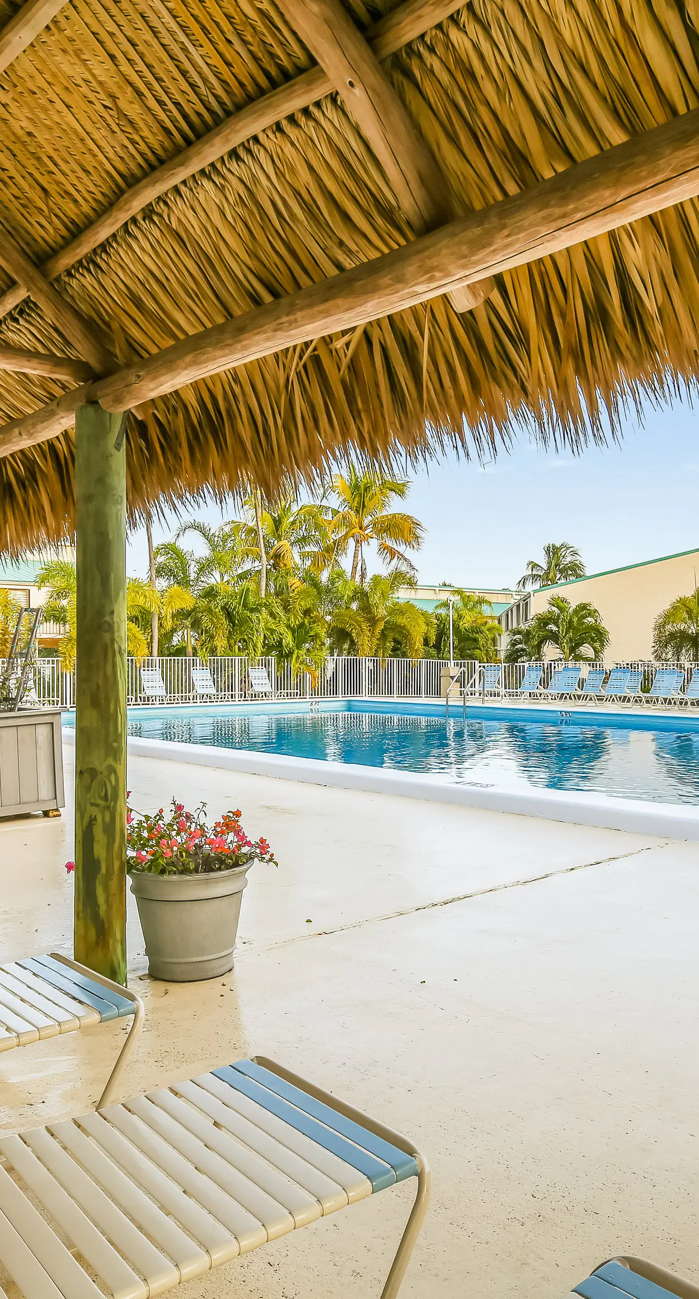 Executive Bay Club Condo M-1