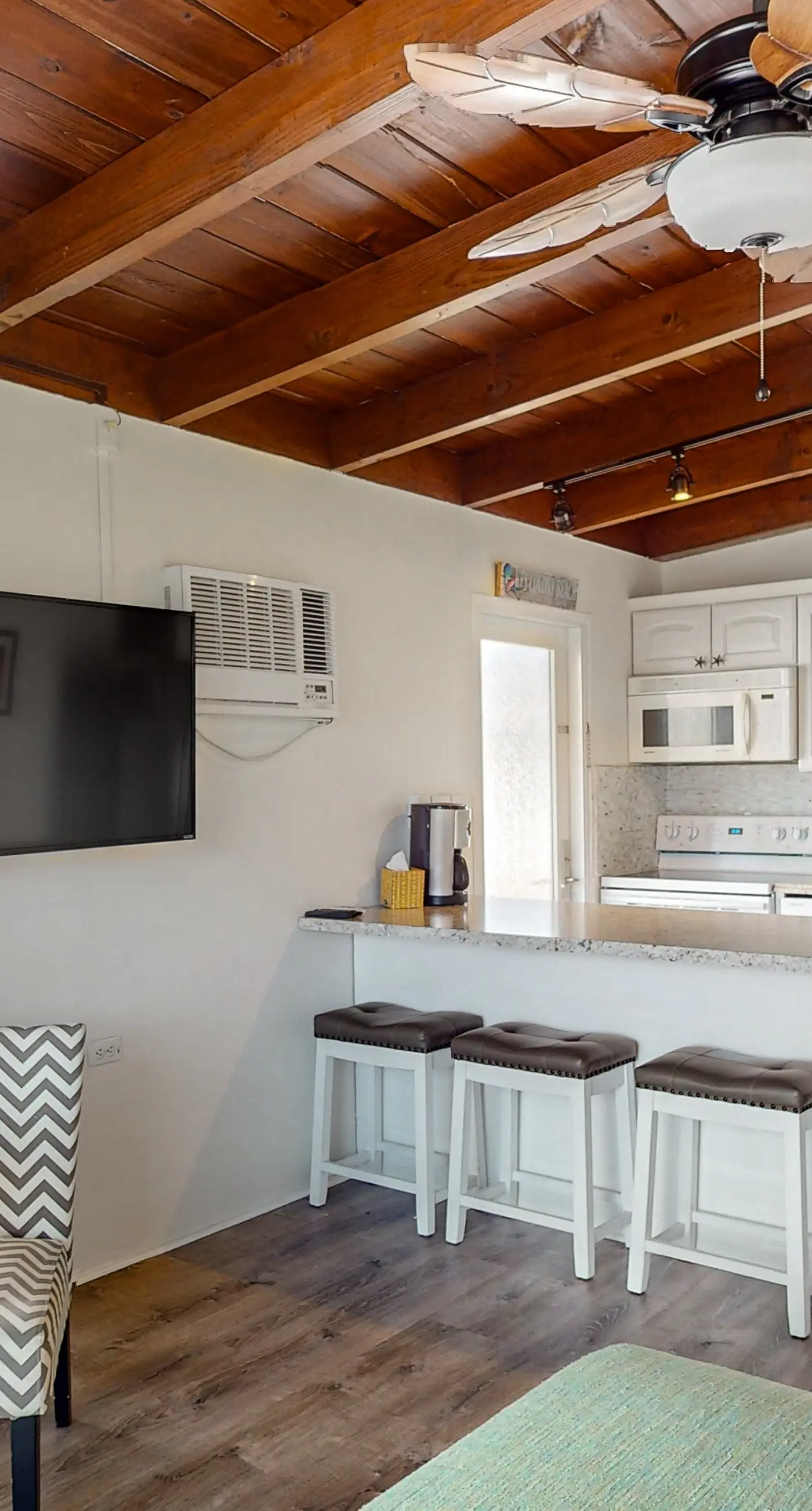 R & R Retreat