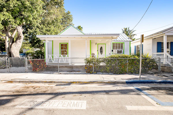 Bright Keys Cottage with Enclosed Yard, Deck, Porch, Partial, AC, & WiFi