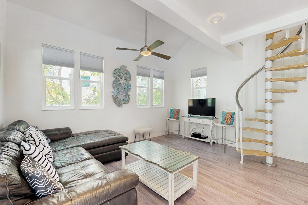 Key West style waterfront home w/ private pool, modern decor and prime location