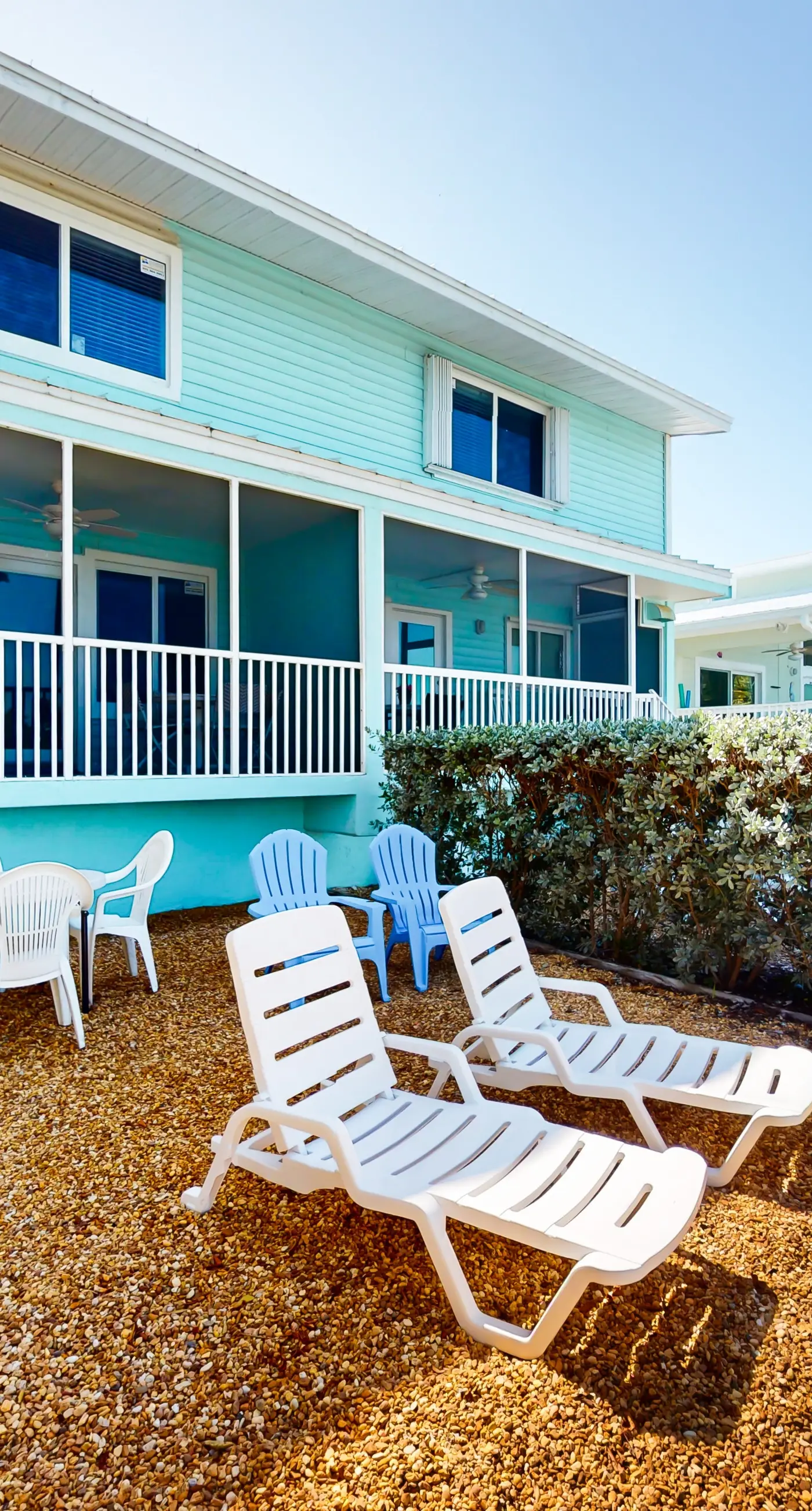 Palm Breeze Retreat 320 & 330