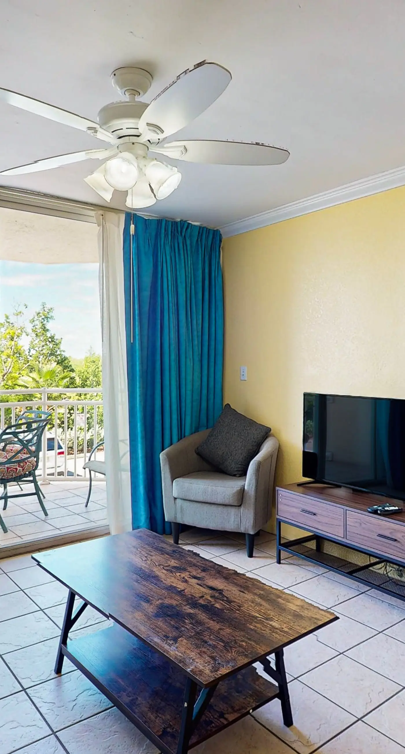 Sunrise Suites - Dominican Suite 110