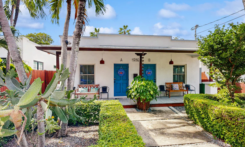 Enchanting Duplex with Private Pool, Central AC, WiFi, and Private Washer/Dryer