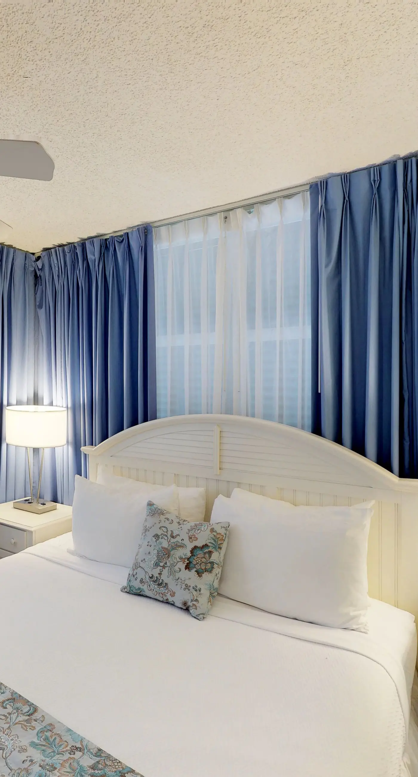 Sunrise Suites - Catalina Suite 311