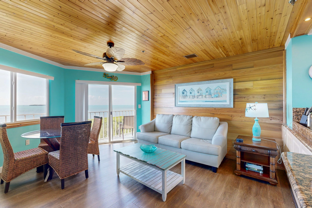 Tavernier Escape #4408