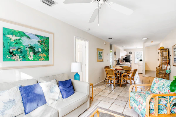 Snowbird-friendly condo with private balcony, garden views, W/D, on-site pool