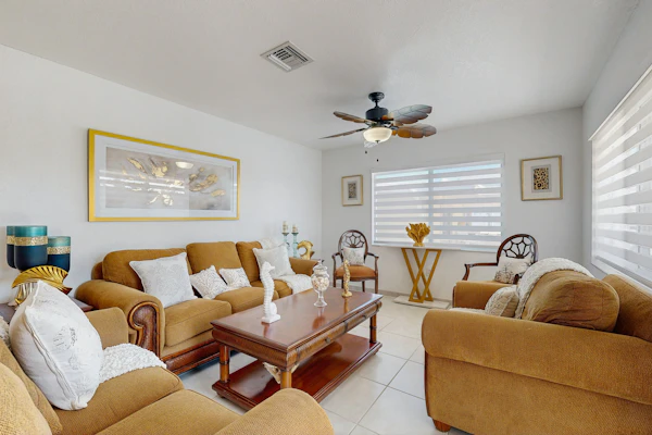 Lovely Dog-Friendly Condo on the Canal with Fast WiFi & Private Balcony