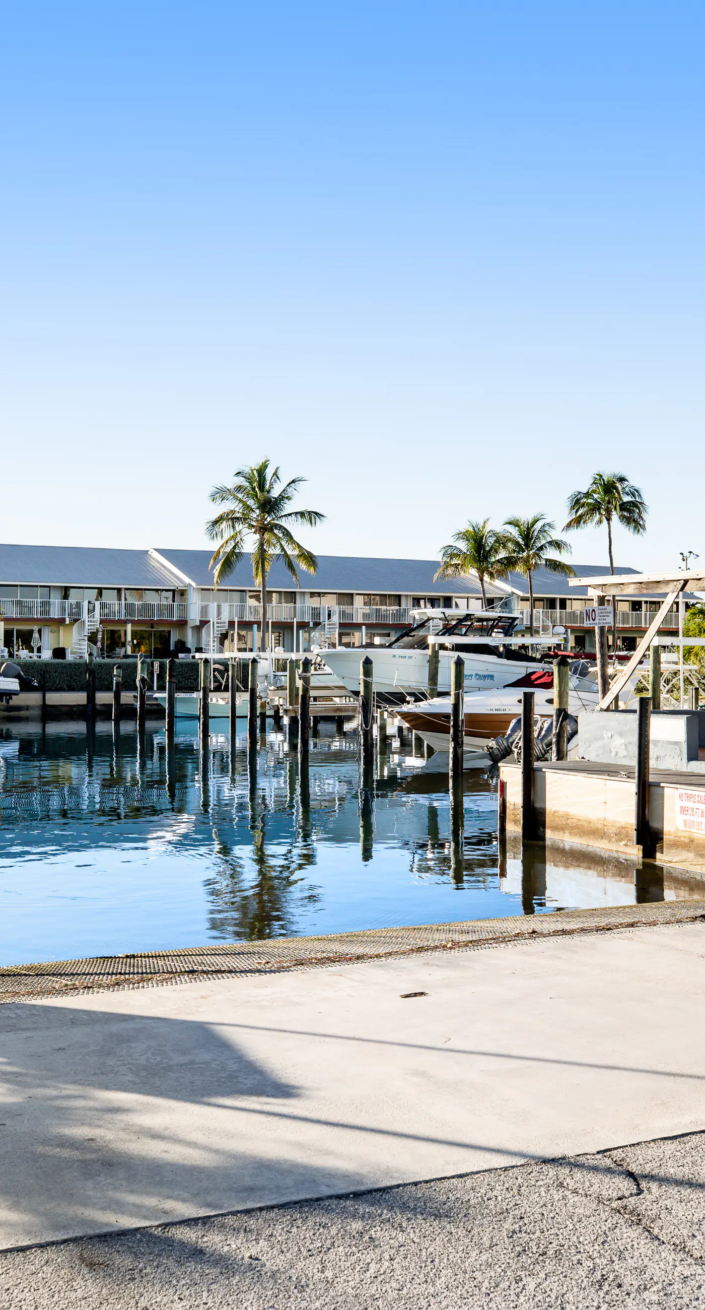 Kawama Yacht Club A4