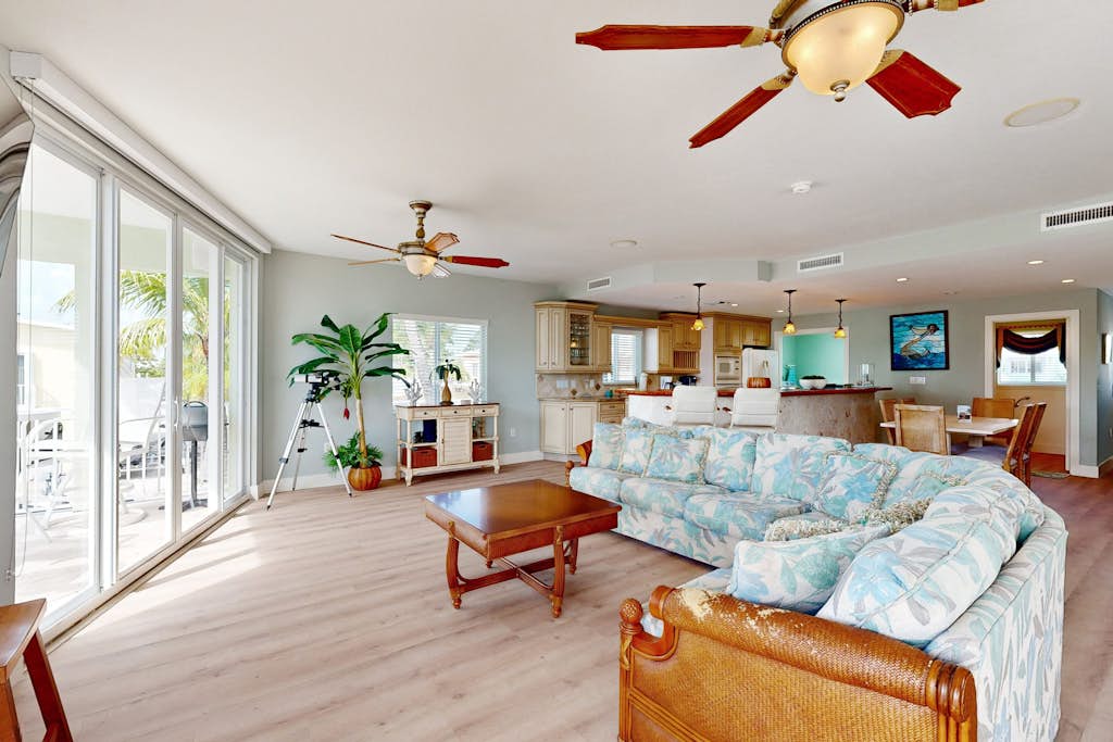 Oceanfront, Snowbird-Friendly Home with High-Speed WiFi, Ocean Views, and Dock