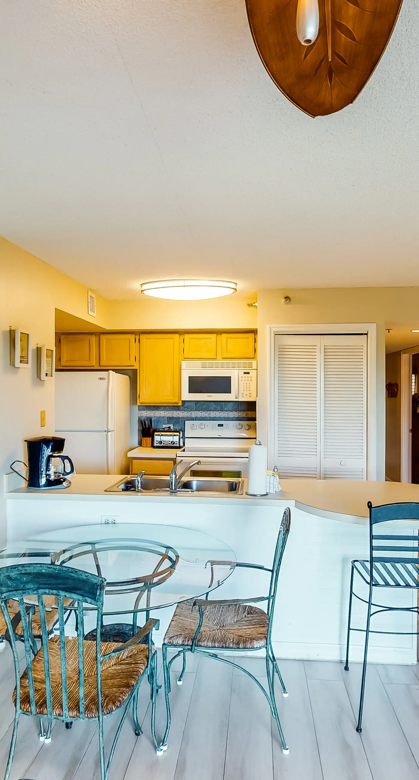 Ocean Pointe #2210