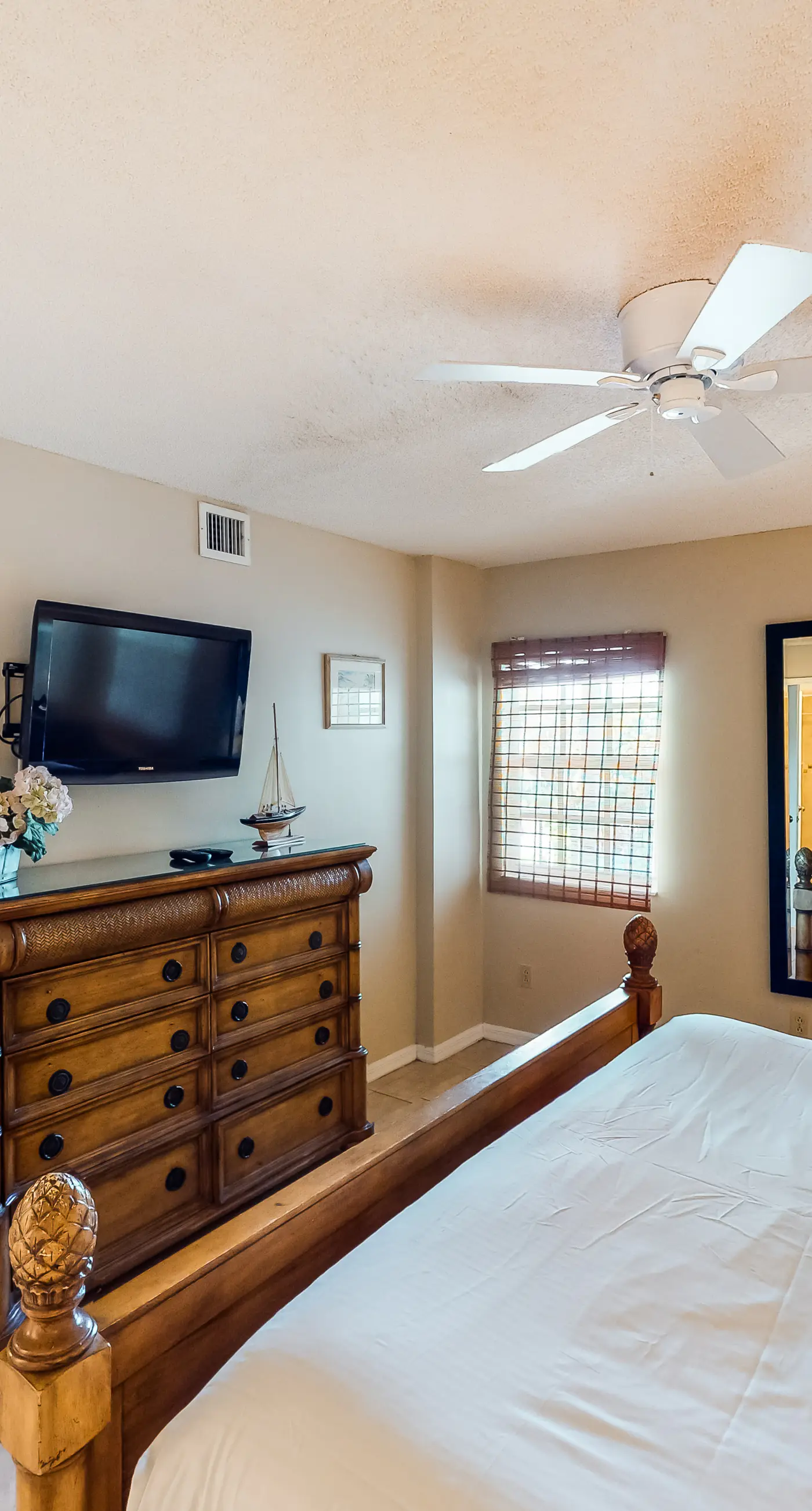 Ocean Pointe #2210